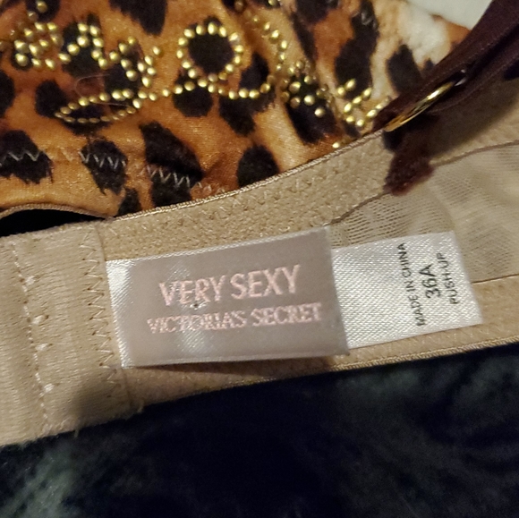 VS bra - Picture 3 of 4